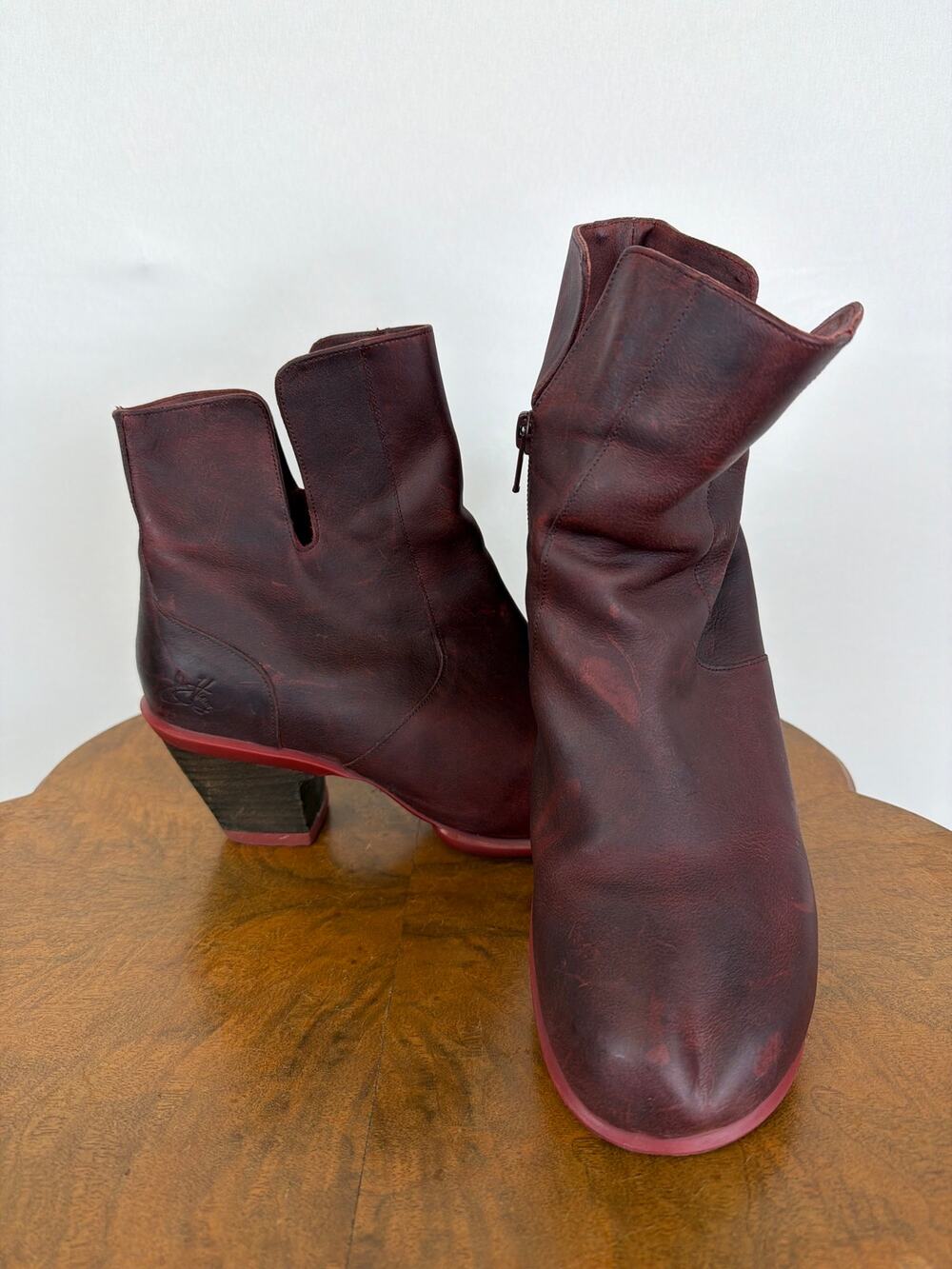 John Fluevog Red Distressed Leather Notched Shaft Ankle Boots Size 11